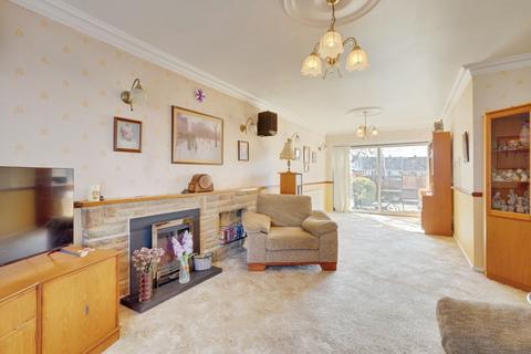 3 bedroom detached house for sale, Woodside Avenue, Benfleet, SS7