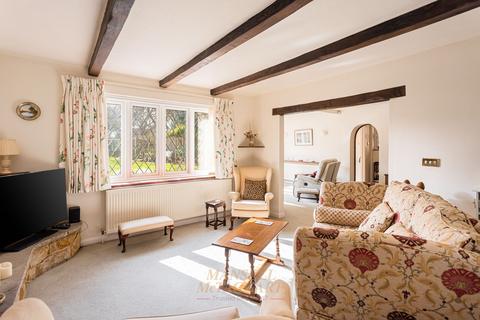 4 bedroom detached house for sale, Holtye Road, East Grinstead RH19