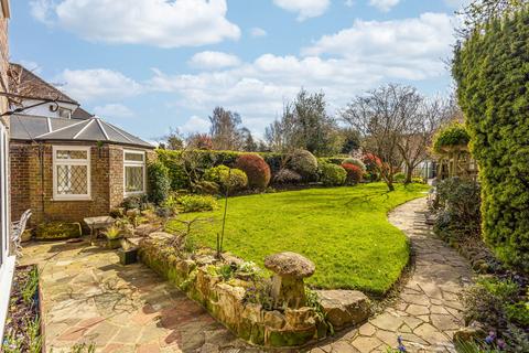 4 bedroom detached house for sale, Holtye Road, East Grinstead RH19