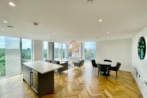3 bedroom flat to rent, South Tower, Deansgate Square, 9 Owen Street, Manchester M15