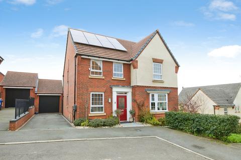 4 bedroom detached house for sale, Rook Drive, Burton-On-Trent