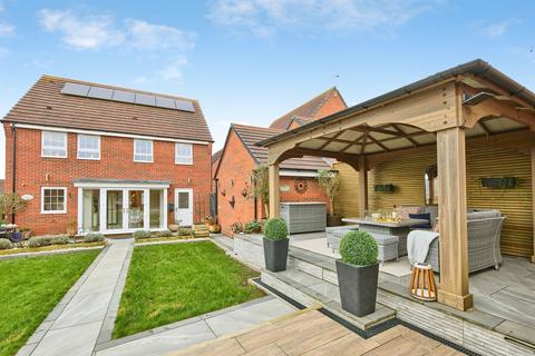 4 bedroom detached house for sale, Rook Drive, Burton-On-Trent