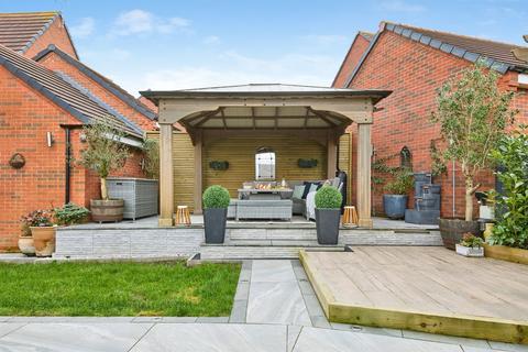 4 bedroom detached house for sale, Rook Drive, Burton-On-Trent