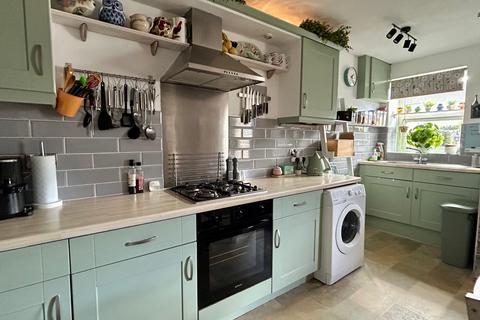 undefined, Montrose Place, Queensbury, Bradford, BD13