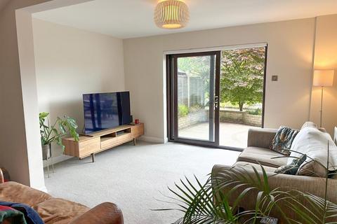 undefined, Washburn Court, Silsden