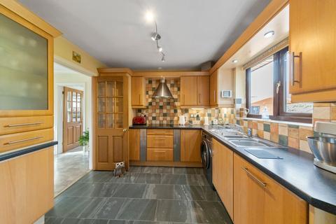 3 bedroom detached bungalow for sale, Castle Green, Westbrook, WA5