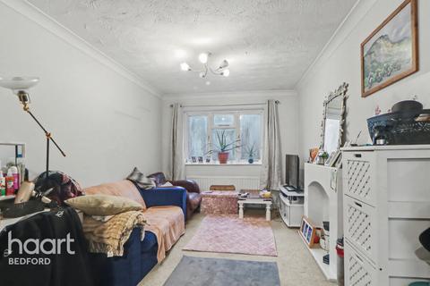 1 bedroom flat for sale, Bromham Road, Bedford