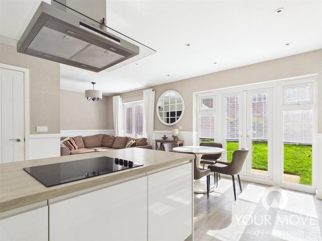 Kitchen/Diner/Family