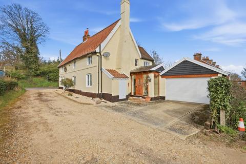 4 bedroom detached house for sale, Melton Hill, Woodbridge, IP12