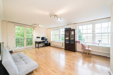 undefined, Twickenham Road, Old Isleworth TW7