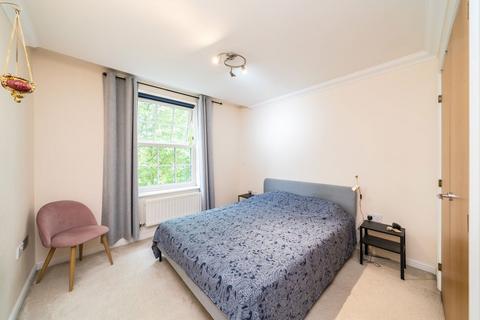 undefined, Twickenham Road, Old Isleworth TW7