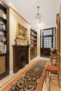 4 bedroom flat for sale, Holland Park Gardens, London, W14
