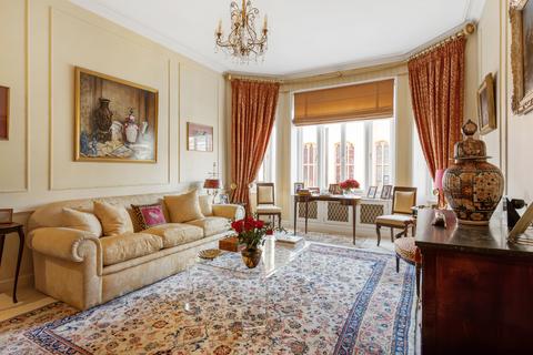 4 bedroom flat for sale, Holland Park Gardens, London, W14
