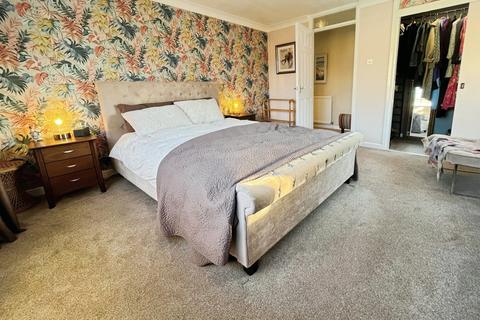 4 bedroom detached house for sale, Medbourne Close, Blandford Forum, Dorset, DT11