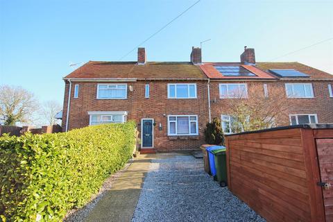 2 bedroom terraced house for sale, Lawrence Avenue, Catfoss