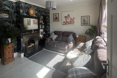 2 bedroom terraced house for sale, Lawrence Avenue, Catfoss
