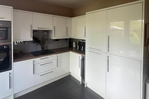 2 bedroom terraced house for sale, Lawrence Avenue, Catfoss