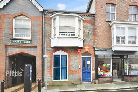 3 bedroom flat to rent, Pyle Street Newport PO30