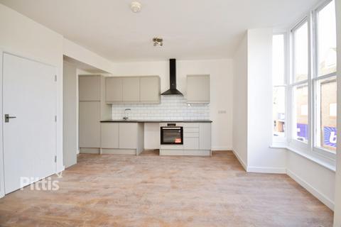 3 bedroom flat to rent, Pyle Street Newport PO30