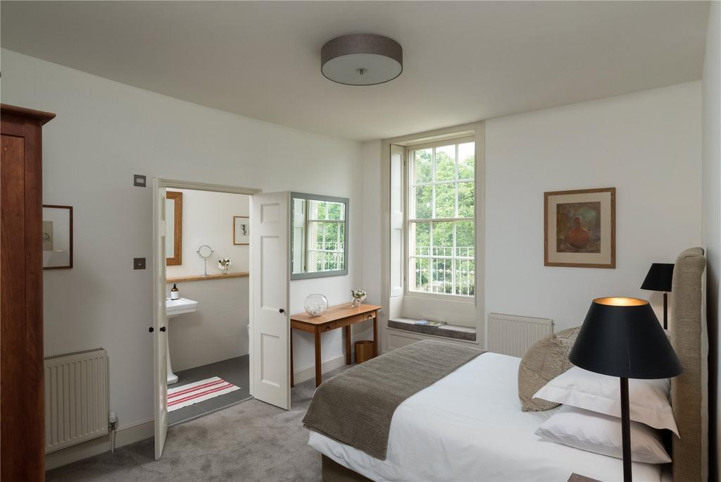 En-Suite Bedroom