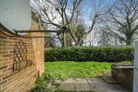 undefined, Buckingham Avenue, Perivale, Greenford, UB6