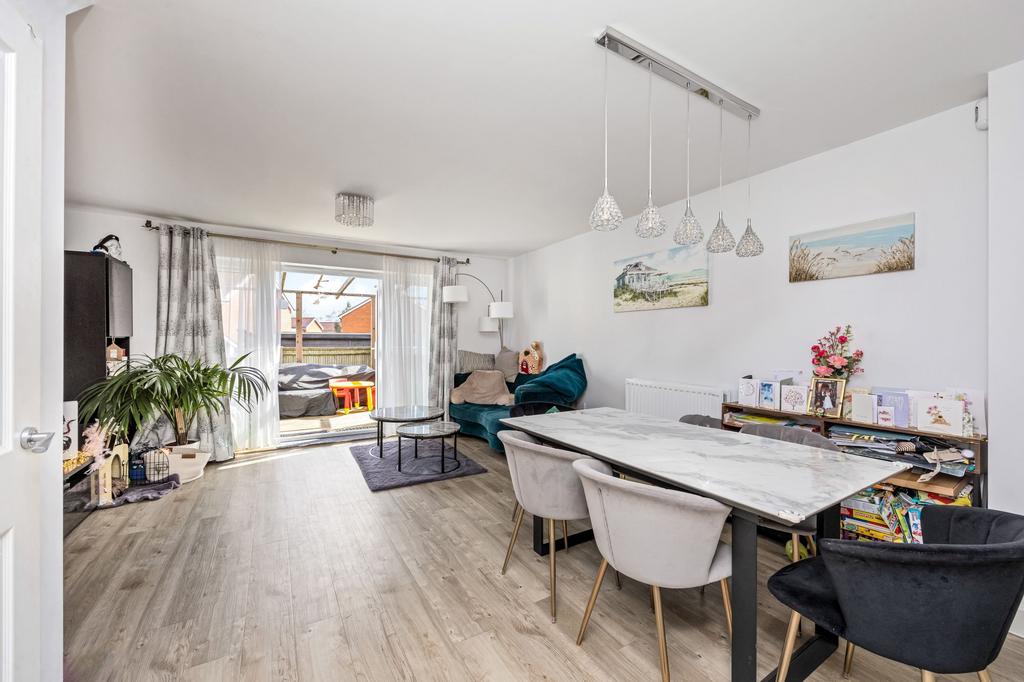 Living / Dining Room