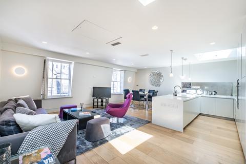 2 bedroom maisonette for sale, Canning Place Mews, London, W8