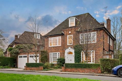 5 bedroom detached house for sale, Holne Chase, Hampstead Garden Suburb, London