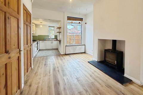 2 bedroom terraced house to rent, Thornton Road, Manchester, Greater Manchester, M14