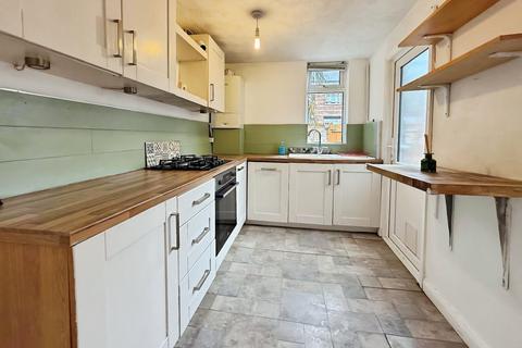 2 bedroom terraced house to rent, Thornton Road, Manchester, Greater Manchester, M14
