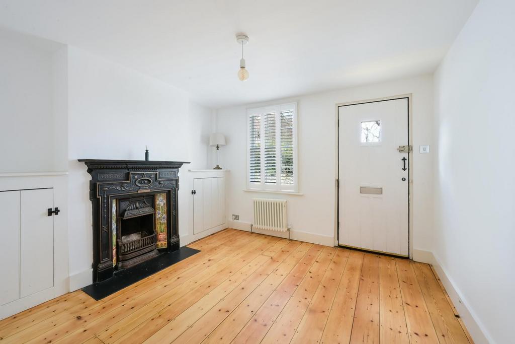 Woodcote road