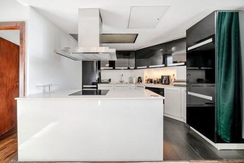 3 bedroom flat for sale, Marloes Road, LONDON, W8