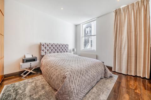 3 bedroom flat for sale, Marloes Road, LONDON, W8
