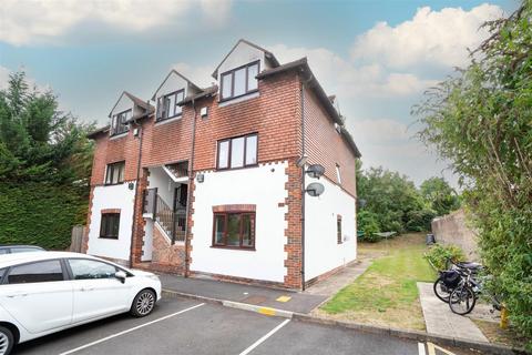 undefined, Bassetsbury Lane, High Wycombe HP11