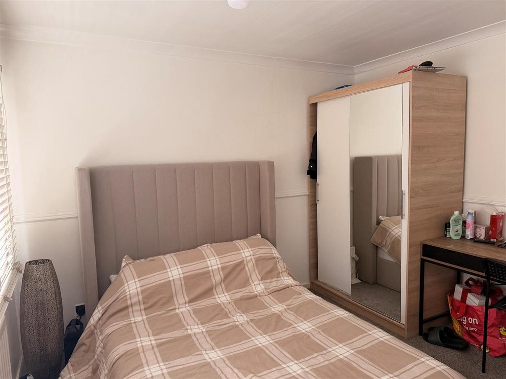 Bedroom One.jpg