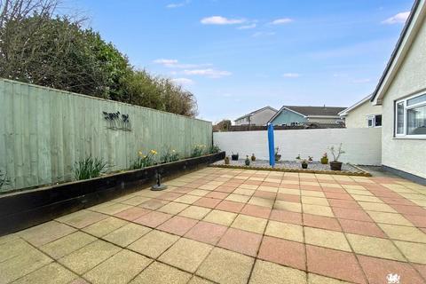 undefined, Maes Y Dderwen, Carmarthen