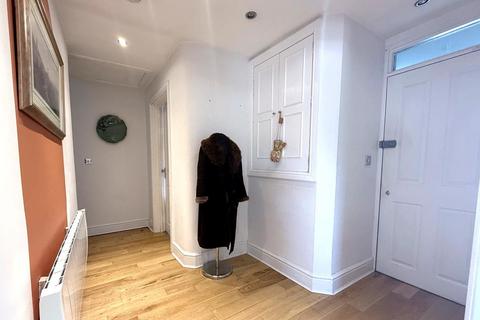 undefined, West Rock, Warwick