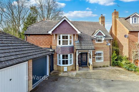 3 bedroom detached house for sale, Heather Bank, Paddock Wood, Tonbridge, Kent