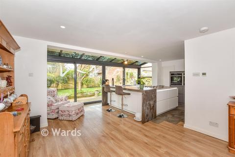 3 bedroom detached house for sale, Heather Bank, Paddock Wood, Tonbridge, Kent