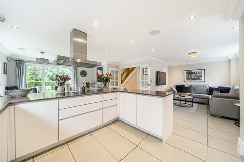 4 bedroom house for sale, Queen Elizabeth Crescent, Beaconsfield, HP9