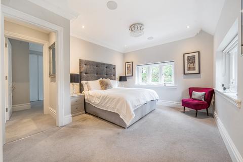 4 bedroom house for sale, Queen Elizabeth Crescent, Beaconsfield, HP9