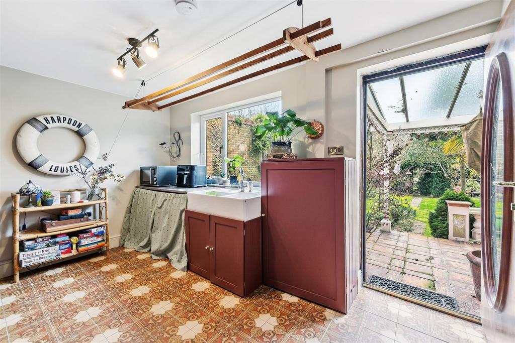 Utility Room.jpg
