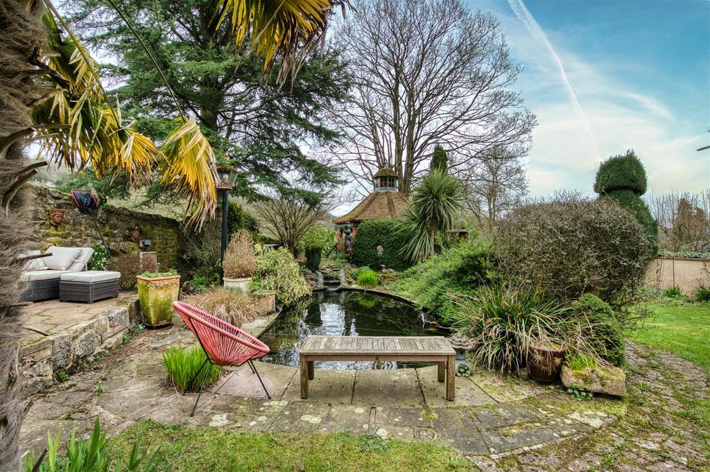 Garden - pond.jpg