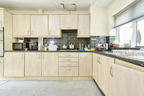 undefined, Sandhurst Avenue, Leeds
