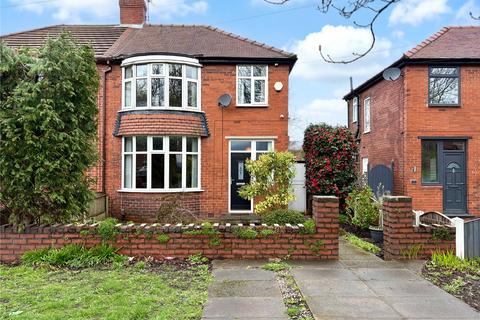3 bedroom semi-detached house for sale, Broadway, Chadderton, Oldham, OL9