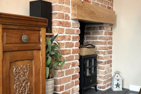 3 bedroom semi-detached house for sale, Broadway, Chadderton, Oldham, OL9