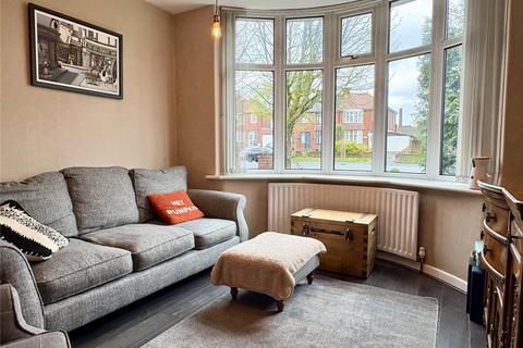 3 bedroom semi-detached house for sale, Broadway, Chadderton, Oldham, OL9