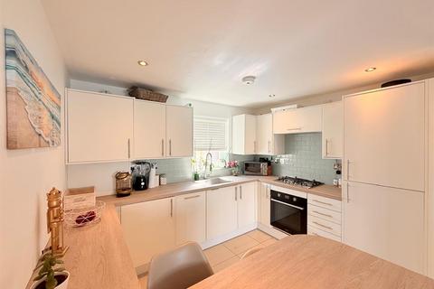 2 bedroom house for sale, Commercial Road, Poole