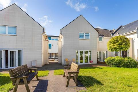 2 bedroom house for sale, Commercial Road, Poole