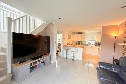 2 bedroom house for sale, Commercial Road, Poole